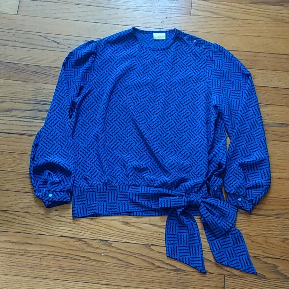 Cute Vintage Patterned Blouse with Bow M/L